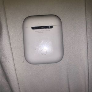 AirPods 1st gen case (no AirPods included)